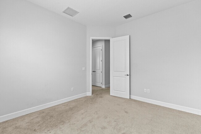 Building Photo - 5338 Liberty Ln