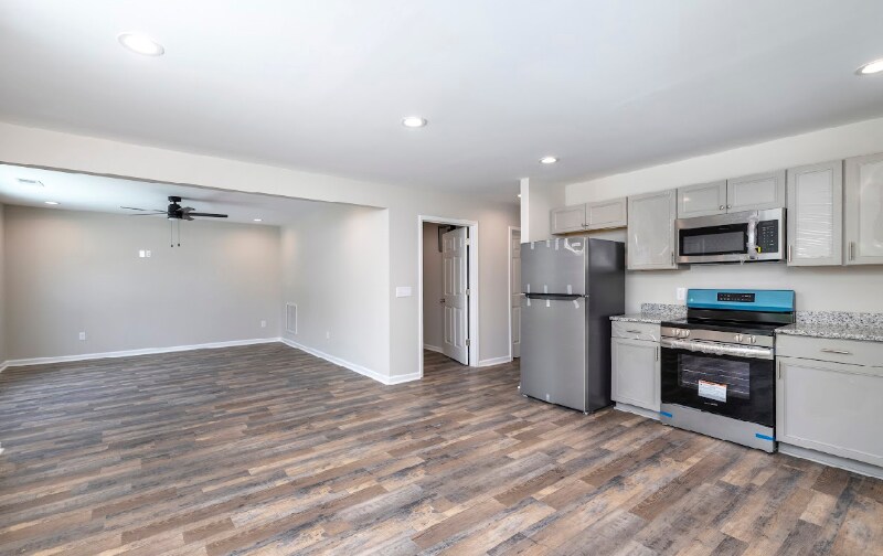 Building Photo - 508 Church St