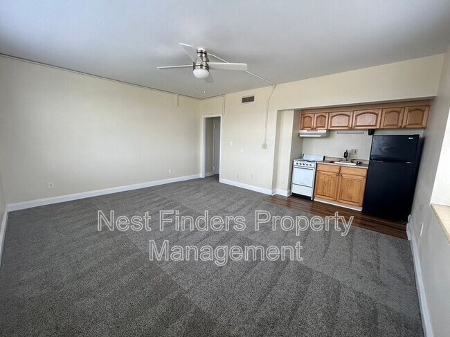 Building Photo - 311 W Ashley St
