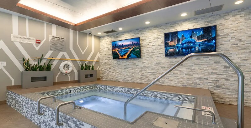 Building Photo - 331 E Ohio St