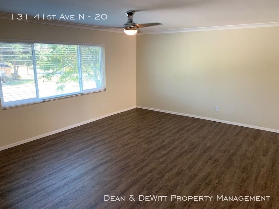 Building Photo - 2 Bed/2 Bath - Unit 31