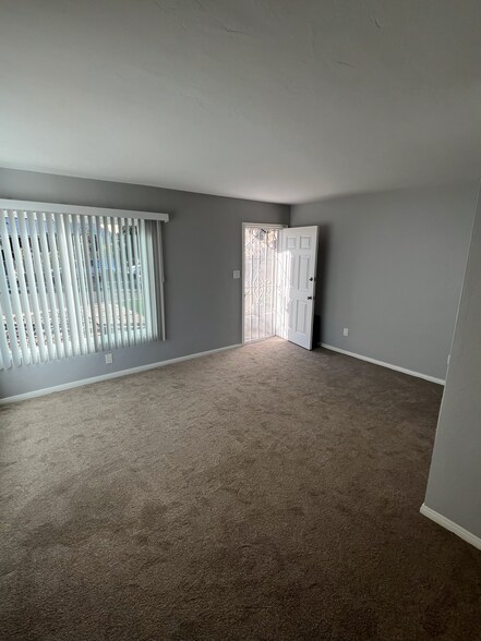 Building Photo - 3563 College Ave