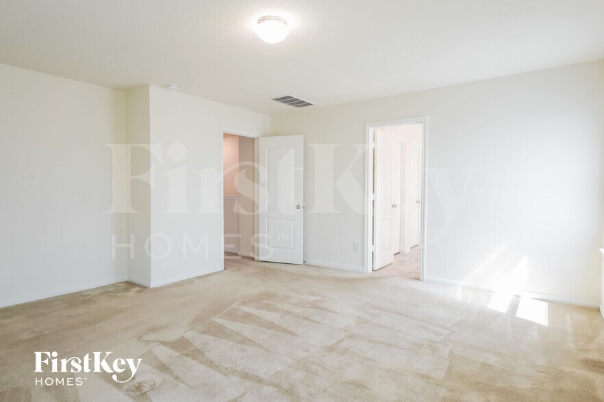 Building Photo - 16603 Live Oak Canyon Dr