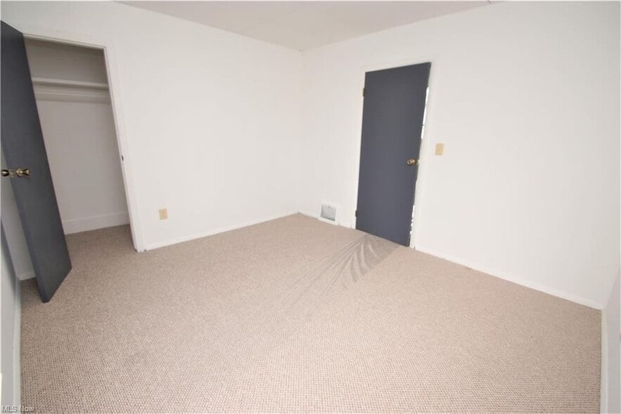 Bedroom 1 - 557 Ohio St