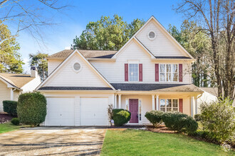 Building Photo - Lovely 3-Bedroom