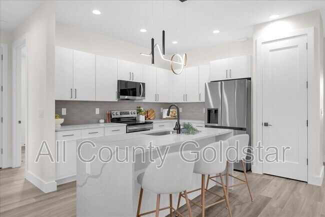 Building Photo - 1173 Rotonda Cir