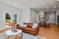 Building Photo - 505 W Grand St