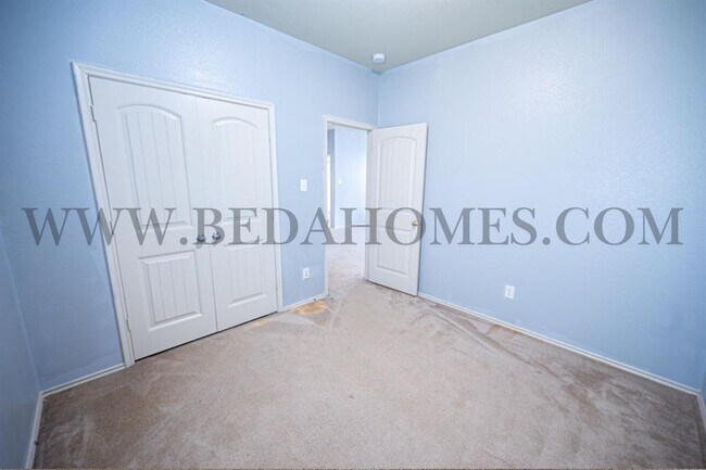 Building Photo - 7880 Galleon Field Ln