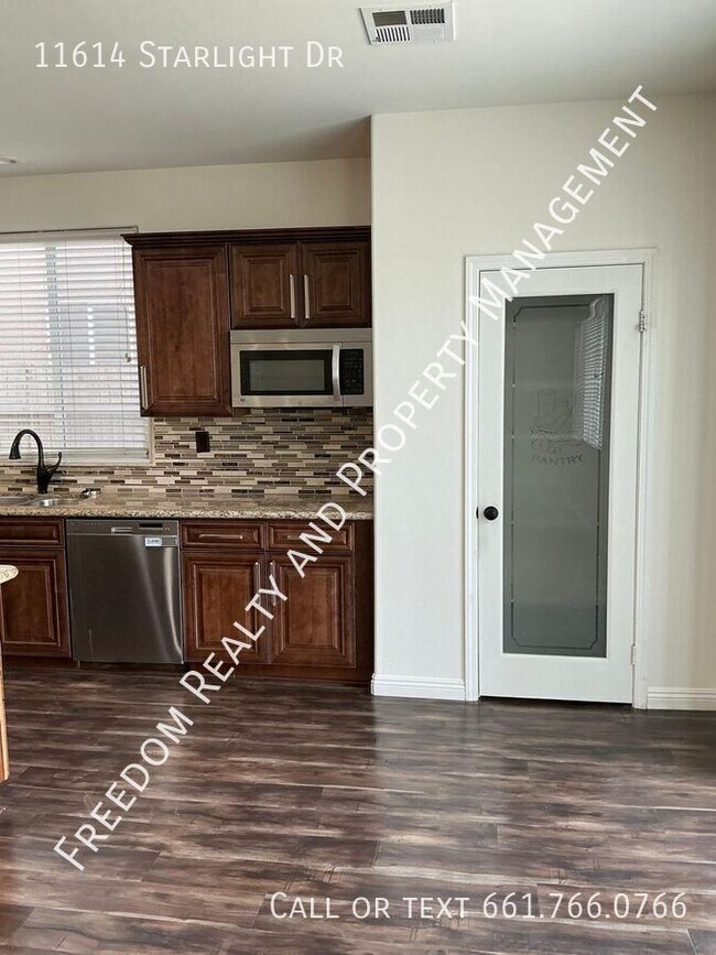 Building Photo - 11614 Starlight Dr