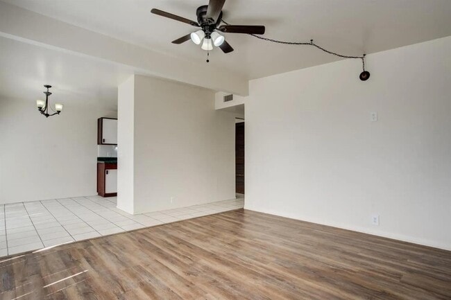 Building Photo - 2713 65th St