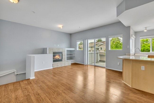 Building Photo - 2 Bed 1 Bath Condo in Lakeland Hills