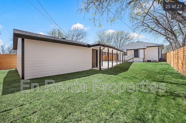 Building Photo - 3329 Hemphill St