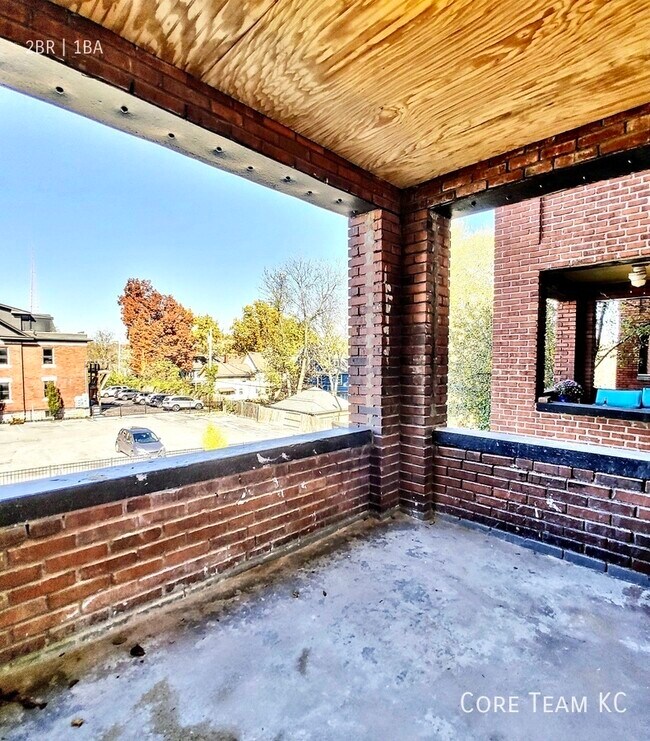 Building Photo - 3 E 38th St