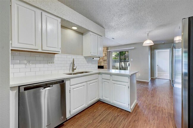 Building Photo - 12601 Europa Ln