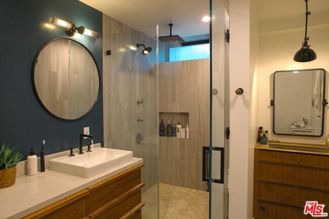 Building Photo - 8297 Presson Pl