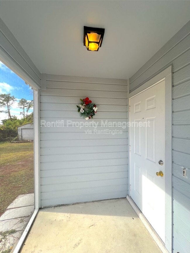 Building Photo - 18134 Matanzas Rd