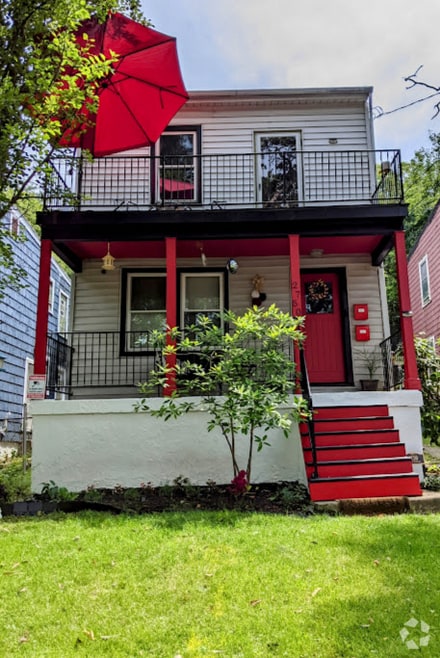 Building Photo - 2750 Enslin St