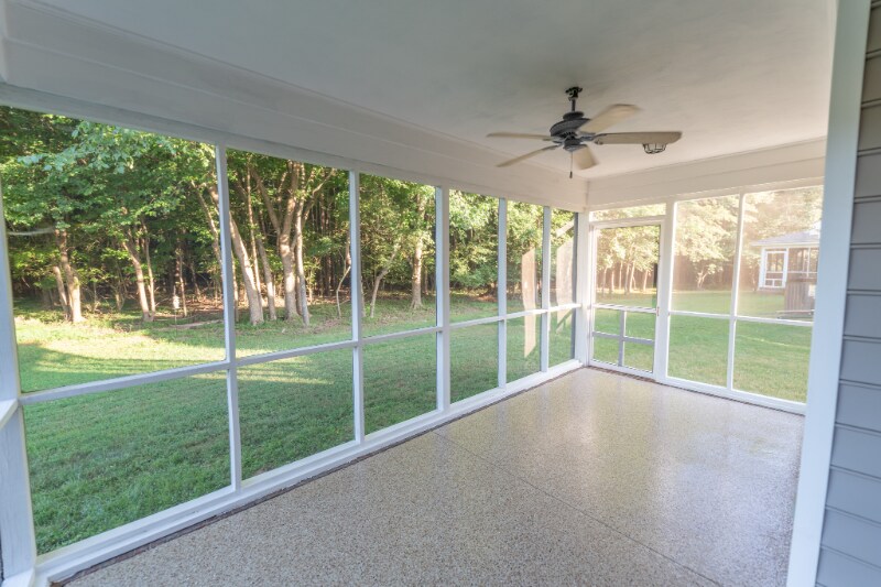 Building Photo - 2076 Queens Point Dr