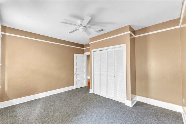 Building Photo - Upstairs Large 3 bedroom apartment in Ardsley Park