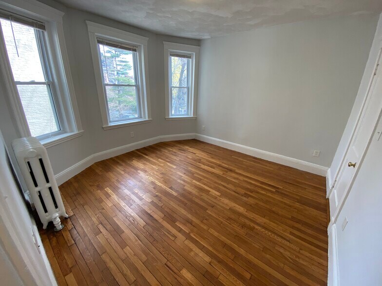 Building Photo - 29 Worthington St