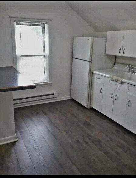 Building Photo - 1414 5th Ave S