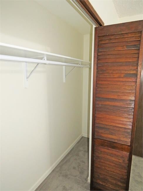 Building Photo - One Bedroom Condo Available For Rent in Bo...