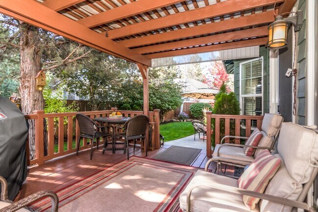 Building Photo - Beautiful home in Tanglewood