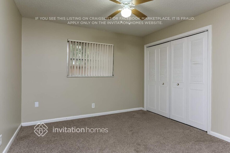 Building Photo - 11090 Glenwood Dr