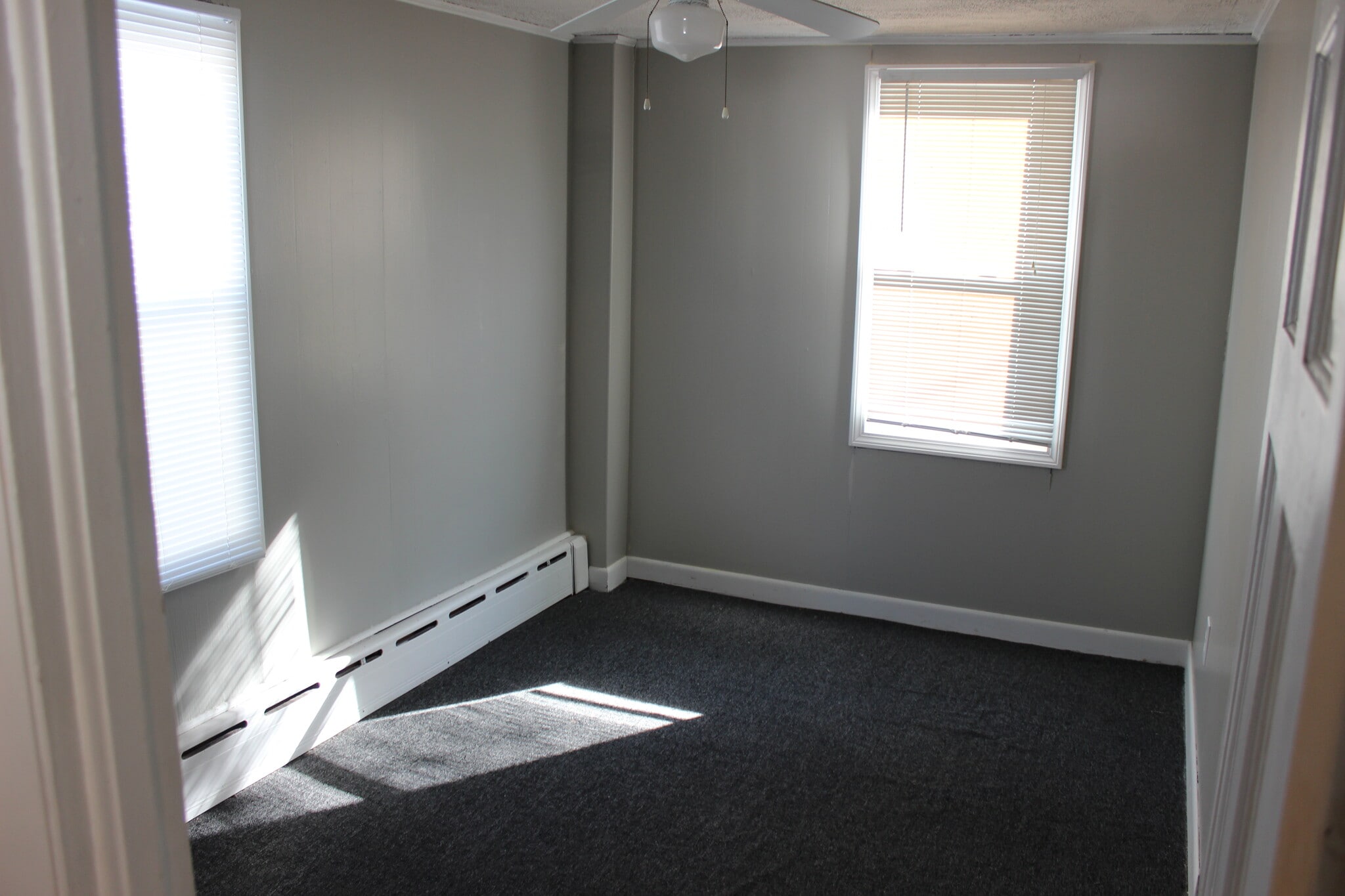 Room 1 - 5 1st Ave