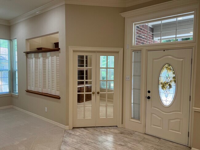 Building Photo - 110 S Mill Trace Dr