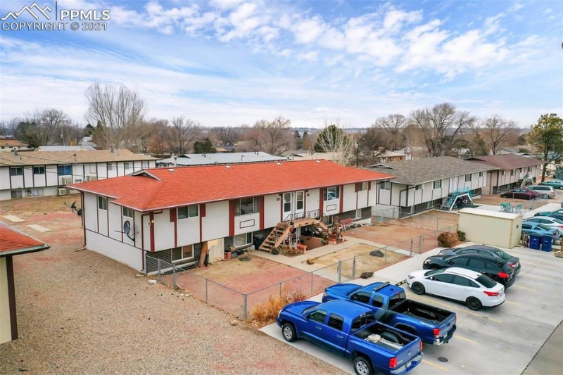 Building Photo - 12 Martha Ln
