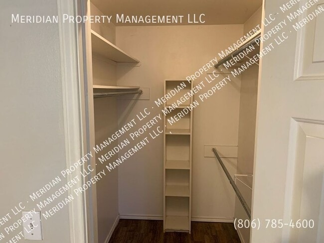 Building Photo - 305 North Chicago-