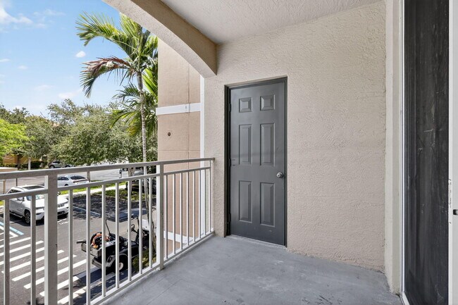 Building Photo - 6450 Emerald Dunes Dr