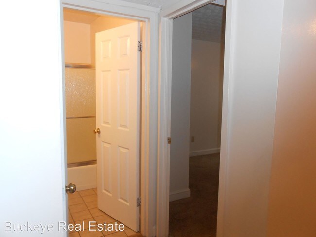 Building Photo - 161 W Maynard Ave