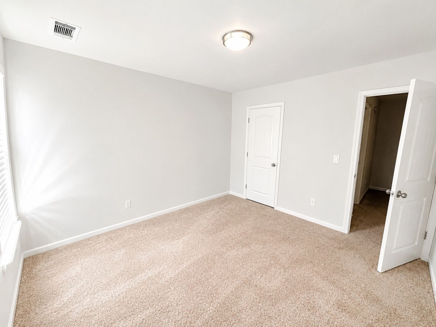 Building Photo - 1221 Bentwillow Way
