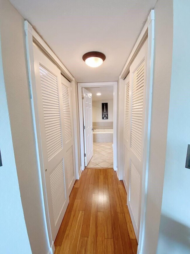 Building Photo - 1501 E Broward Blvd