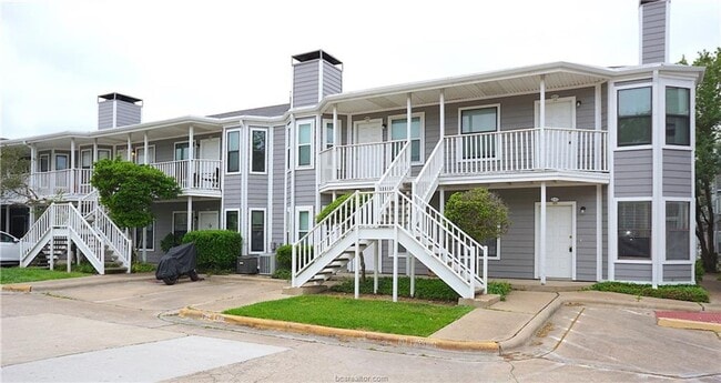 Primary Photo - Available August!! One Bed, One Bath Downs...