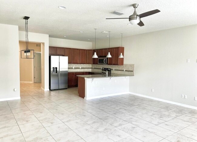 Building Photo - 5098 Caspian St
