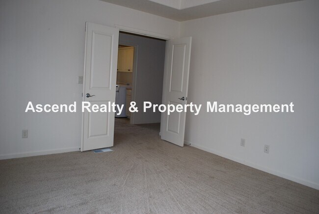 Building Photo - Bethany 4 Bed + Bonus Next to Springville Gourmet Kitchen Bed & Full Bath on Main