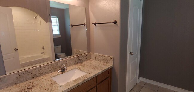 Building Photo - 8525 Sunflower Ln