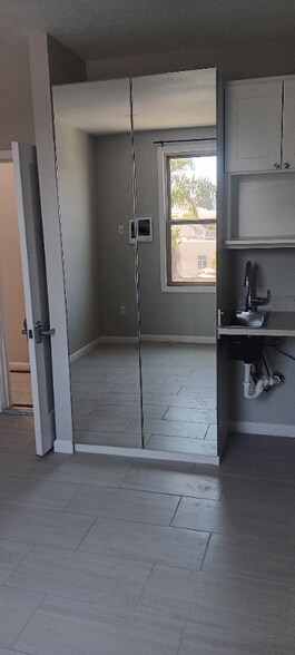 Primary Photo - 30 W Beach St