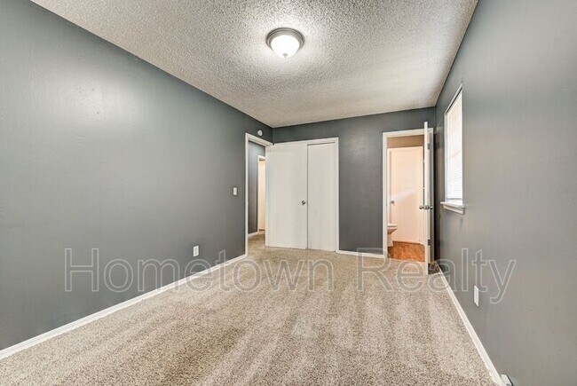Building Photo - 8616 N Harvey Ave