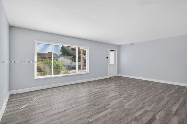 Building Photo - 7613 NW 67th Ave