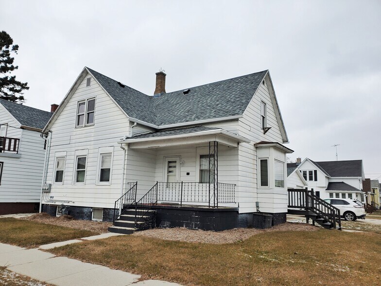 Building Photo - 2002 Jefferson St