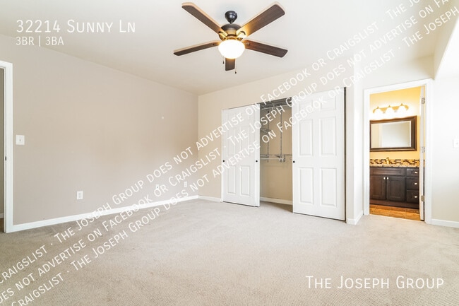 Building Photo - 32214 Sunny Ln