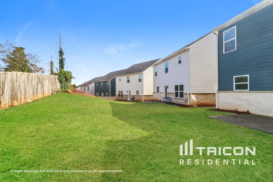 Building Photo - 2977 McKenzie Dr
