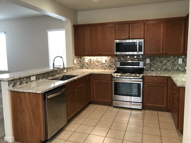 Building Photo - Two story in desirable north Turlock!