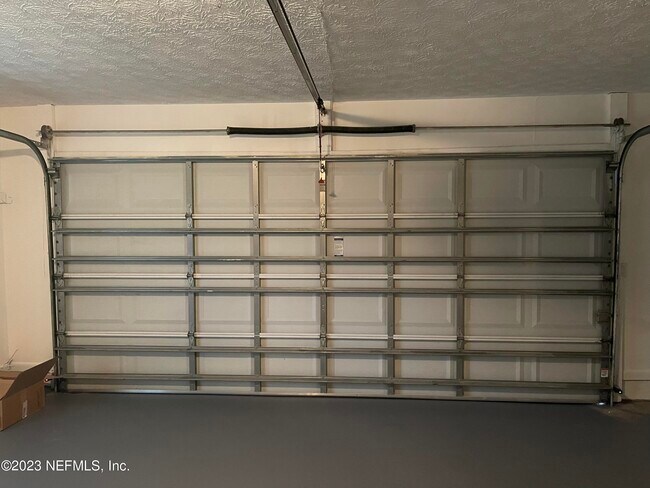 Building Photo - 5391 Golf Course Dr