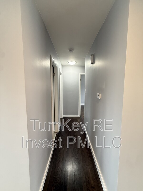 Building Photo - 18227 Center Ave