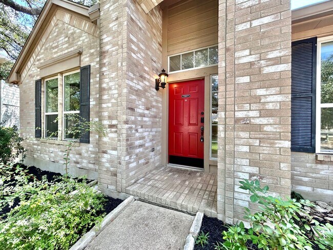 Building Photo - 4 Bed / 2 Bath Spacious One-Level Home with Large Backyard